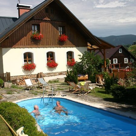 B&B Na Kopecku Рокитніце-над-Їзероу Екстер'єр фото